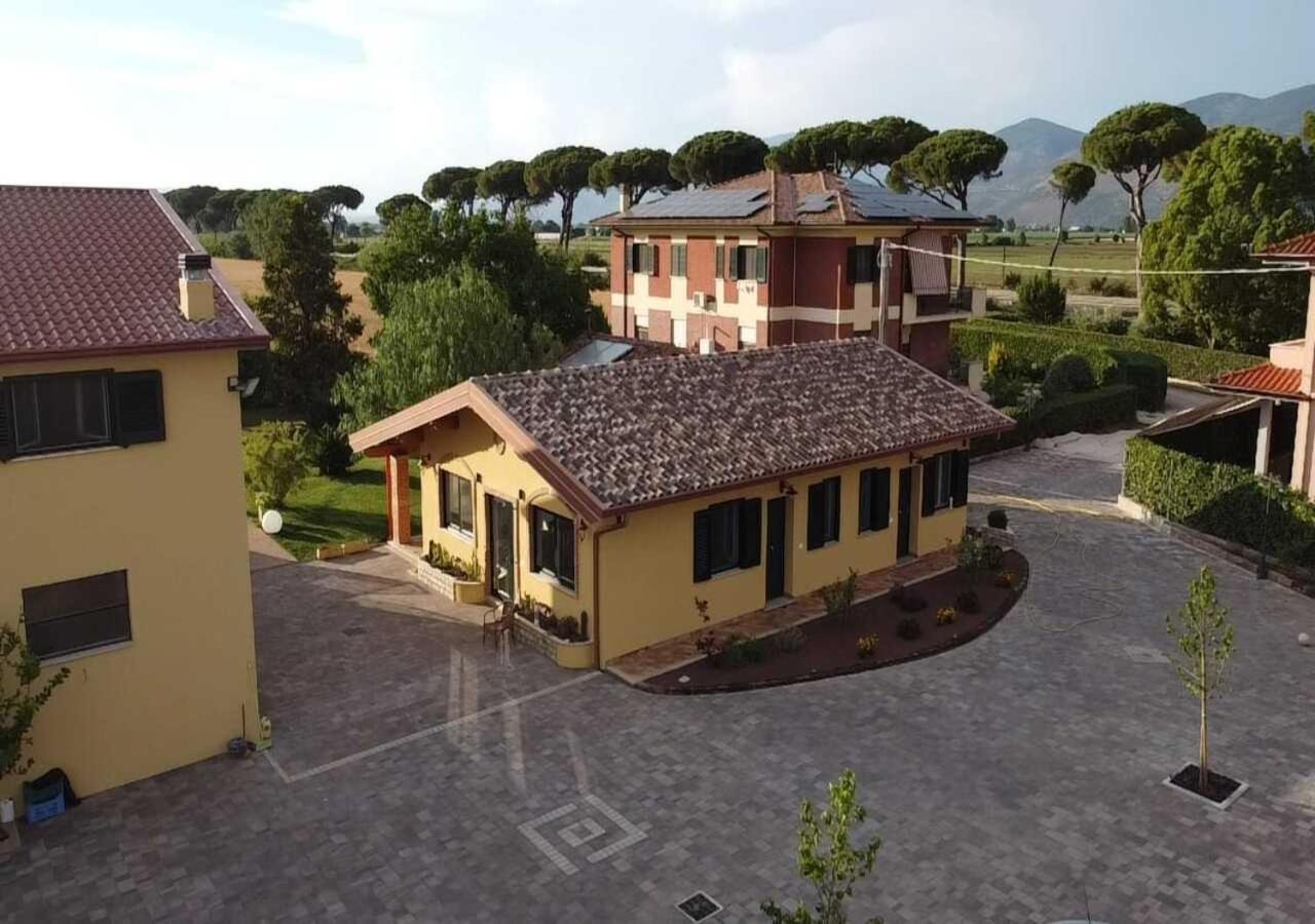 Agriturismo Casa Chiara Latina Zewnętrze zdjęcie