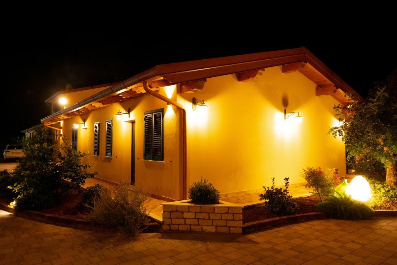 Agriturismo Casa Chiara Latina Zewnętrze zdjęcie